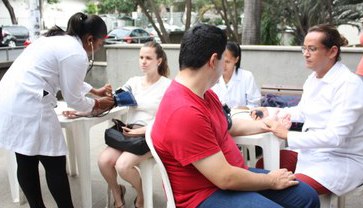 Atividades de extensão, interdisciplinaridade e uma preparação voltada para as necessidades da sociedade